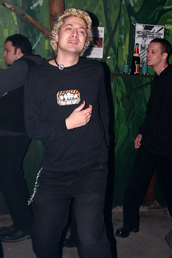 View larger image View larger image