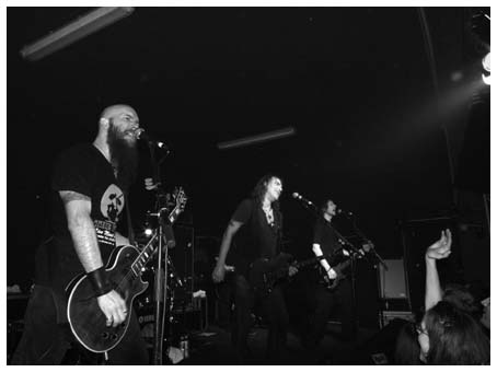 View larger image View larger image